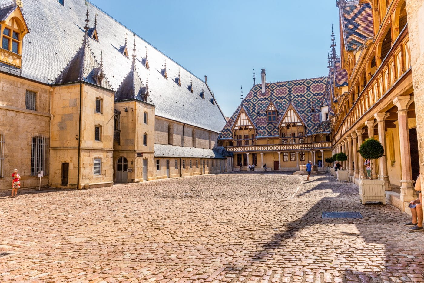 Visiter Beaune et ses incontournables : Capitale des Vins de Bourgogne - 2026 - 38 - visiter beaune Les Hospices de Beaune
