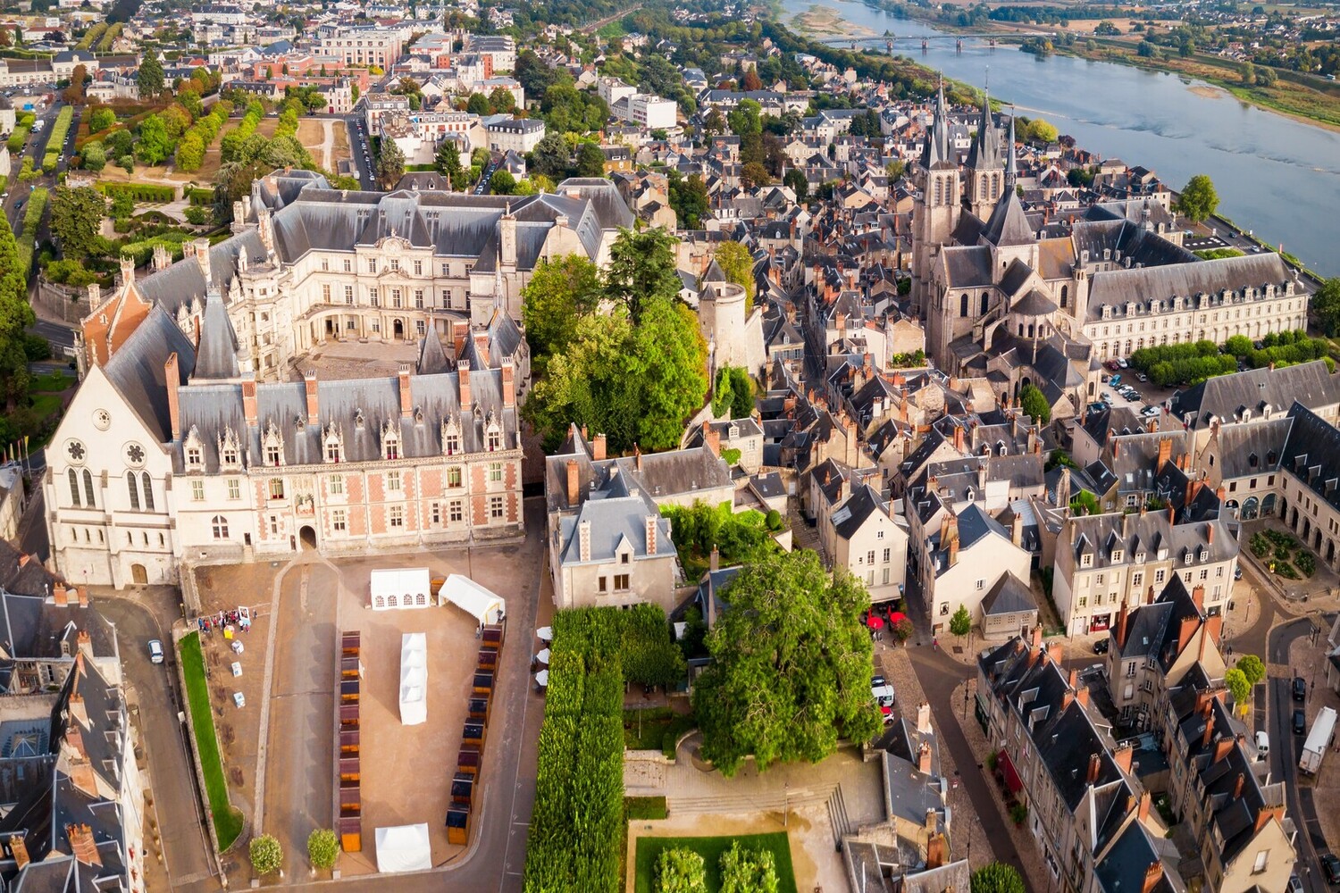 Visiter Bourges : Découvrir la capitale du Berry - 2026 - 12 - visiter bourges visiter bourges - Visiter Bourges : Découvrir la capitale du Berry - 2026 - 11