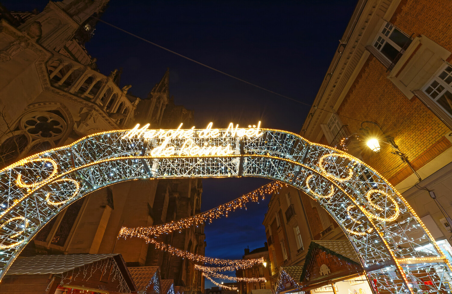 Reims Christmas Market: Champagne, Lights & Festive Magic - 2026 - 11 - Reims Christmas Market Reims Christmas Market - Reims Christmas Market: Champagne, Lights & Festive Magic - 2026 - 10