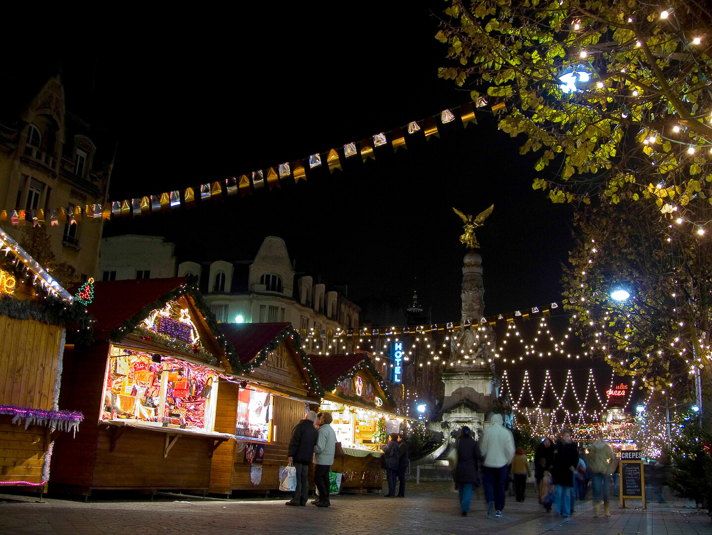 Reims Christmas Market: Champagne, Lights & Festive Magic - 2026 - 3 - Reims Christmas Market Reims Christmas Market - Reims Christmas Market: Champagne, Lights & Festive Magic - 2026 - 2