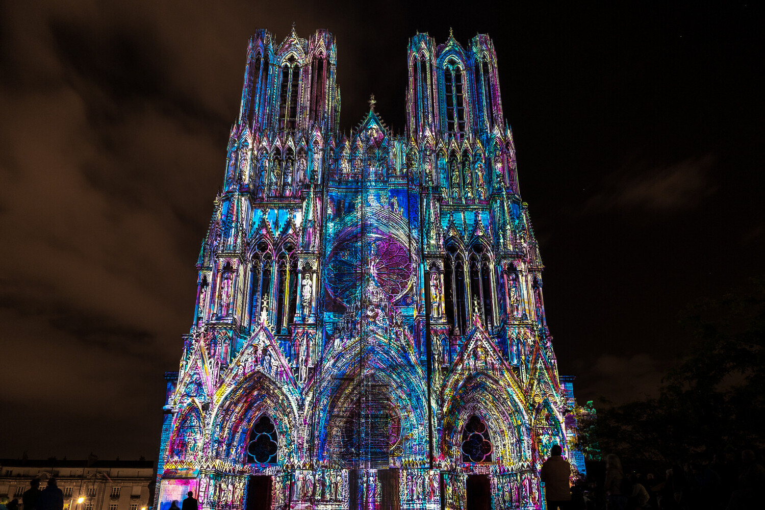 marché de noël reims - Noël à Reims : une escapade féerique au cœur de la Champagne - 2025 - 5