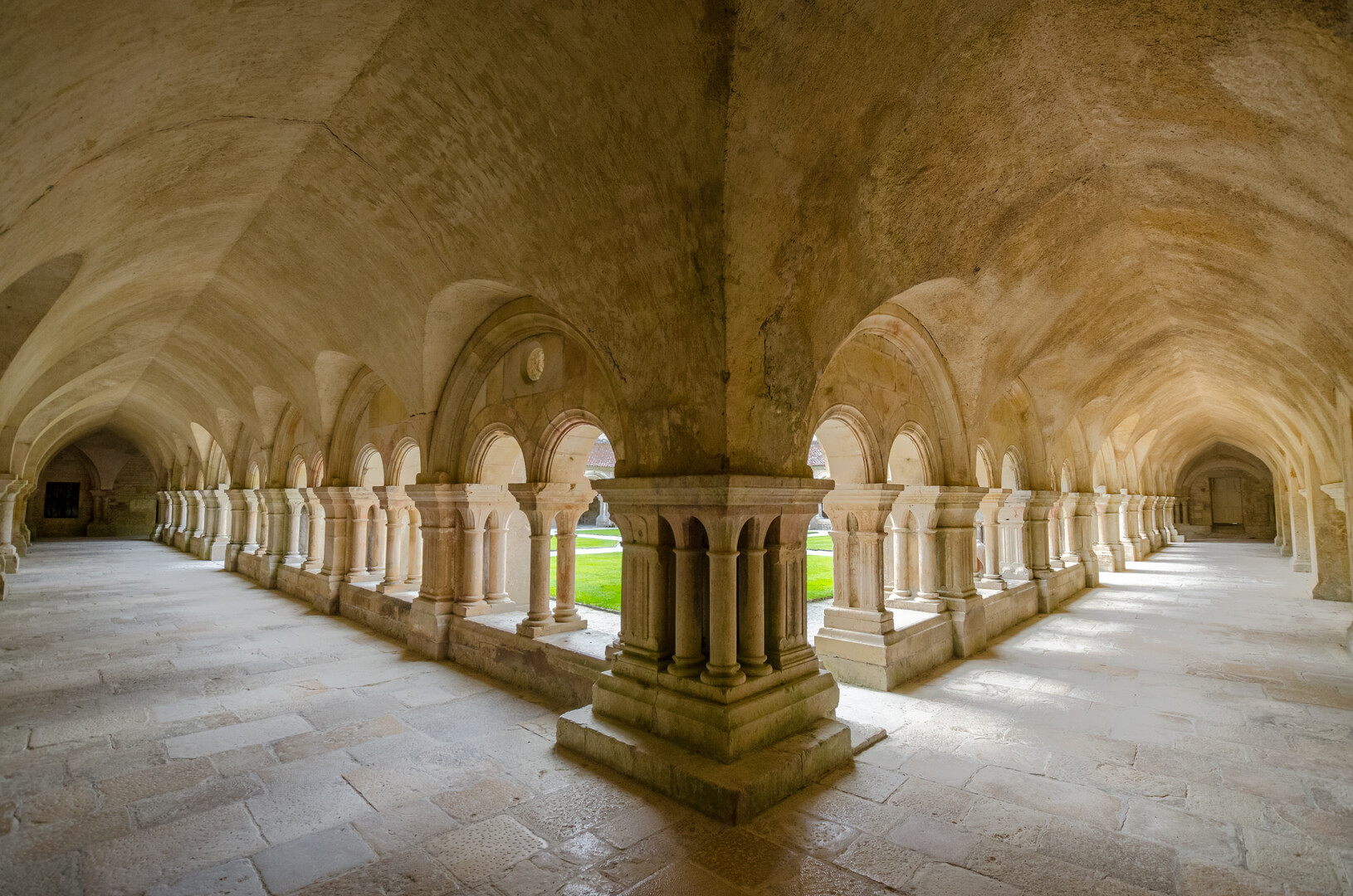 Visiter Chablis, au cœur des vignobles et du patrimoine - 2026 - 16 - visiter chablis, chablis visiter chablis, chablis - Visiter Chablis, au cœur des vignobles et du patrimoine - 2026 - 15