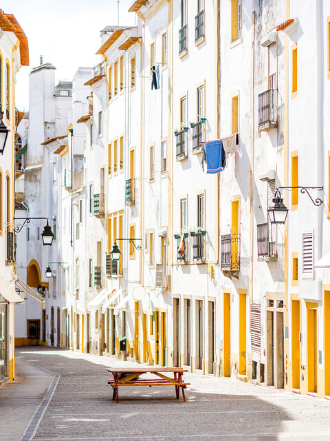 - Things to Do in Évora: A Journey Through Time and Stone - 2025 - 4