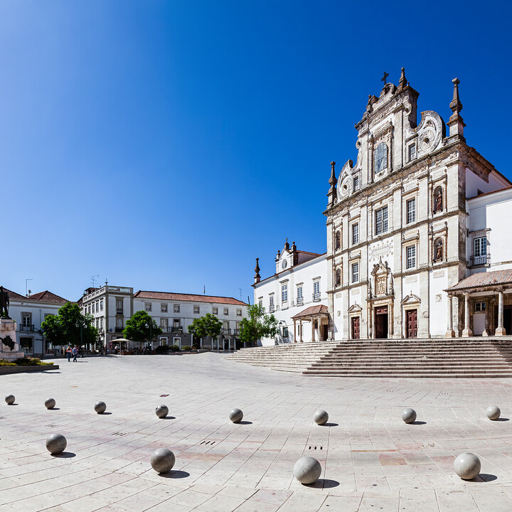Visiter Santarém : cité gothique perchée au-dessus du Tage - 2025 - 10 - Sines Sines - Visiter Santarém : cité gothique perchée au-dessus du Tage - 2025 - 9