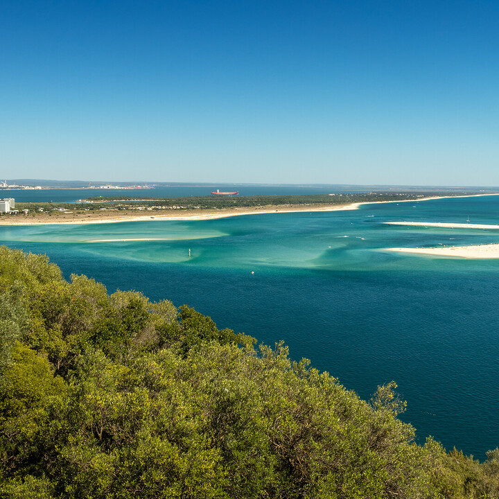 Visiter Tróia Portugal : échappée discrète face à l’Atlantique - 2025 - 14 - Funchal Funchal - Visiter Tróia Portugal : échappée discrète face à l’Atlantique - 2025 - 13