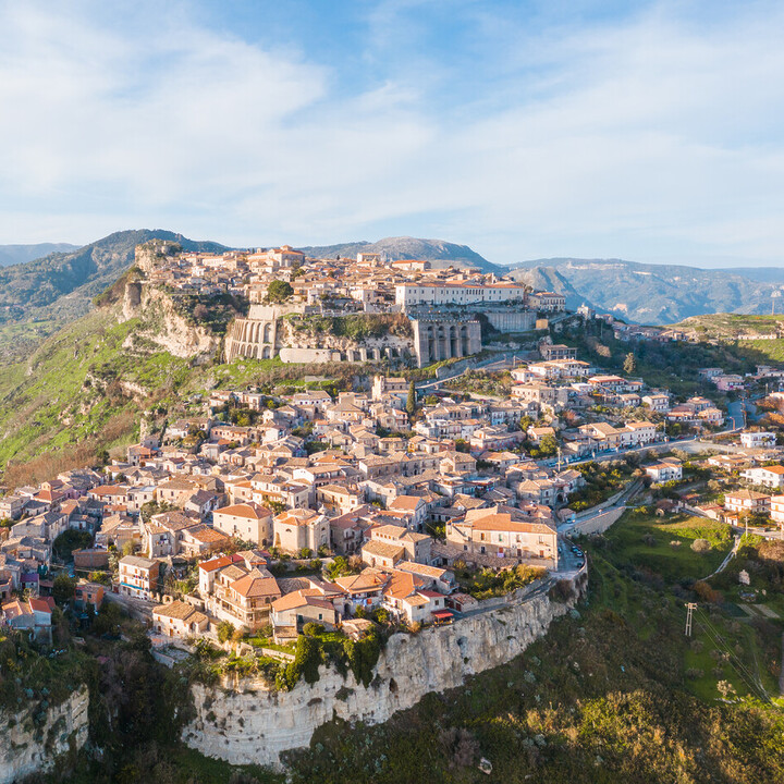 capo vaticano - Visiter Gerace : L'un des plus beaux villages médiévaux d'Italie - 2025 - 3