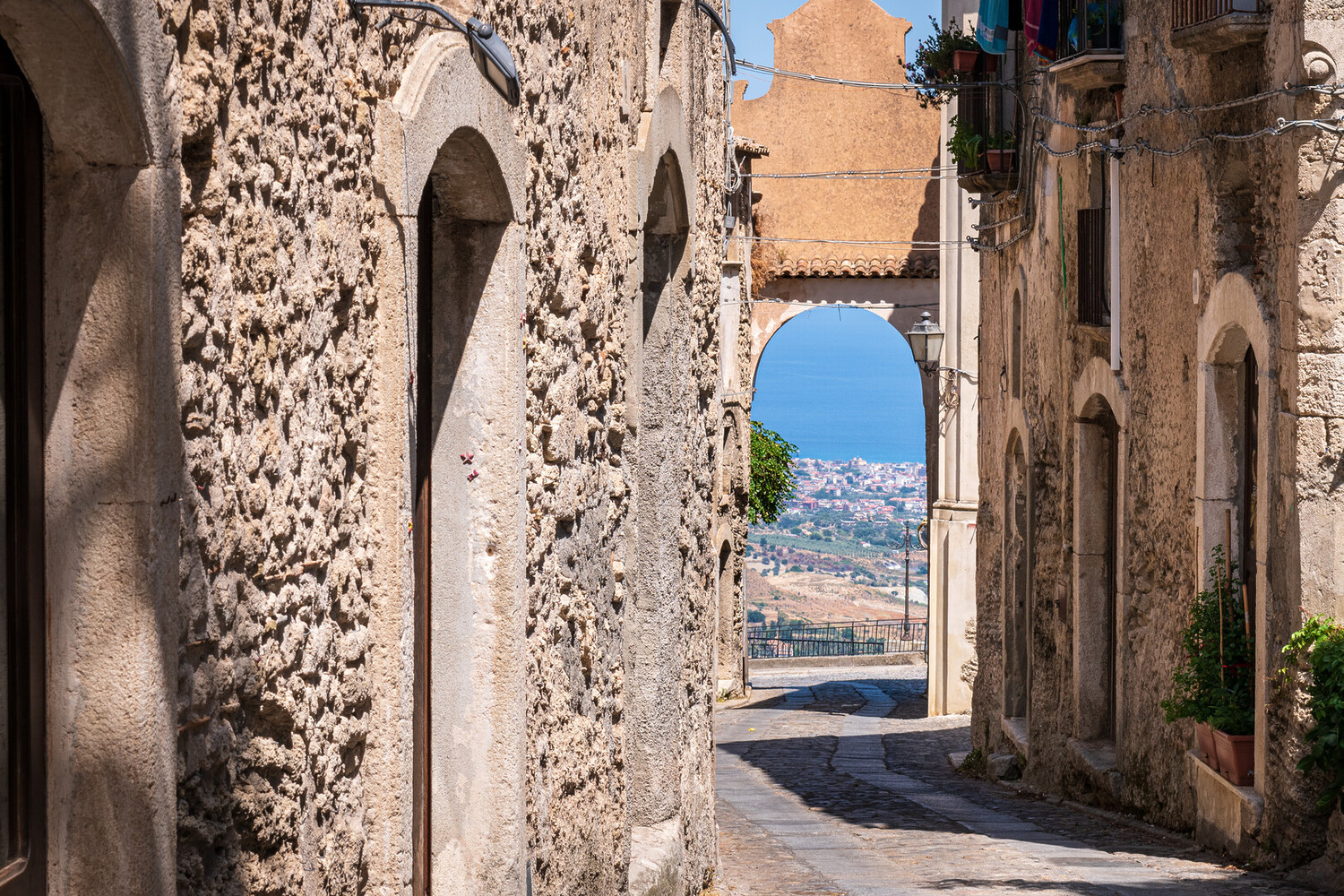 visit gerace - Visit Gerace: Discover the Majestic Cathedral - 2025 - 9