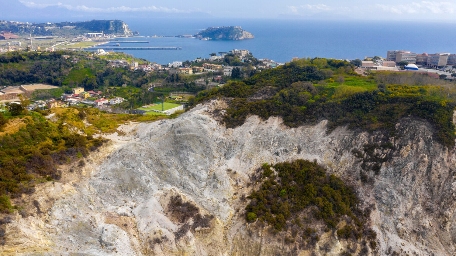 Visit Pozzuoli - Visit Pozzuoli Italy: From Amphitheatres to the Crater of Solfatara - 2025 - 5