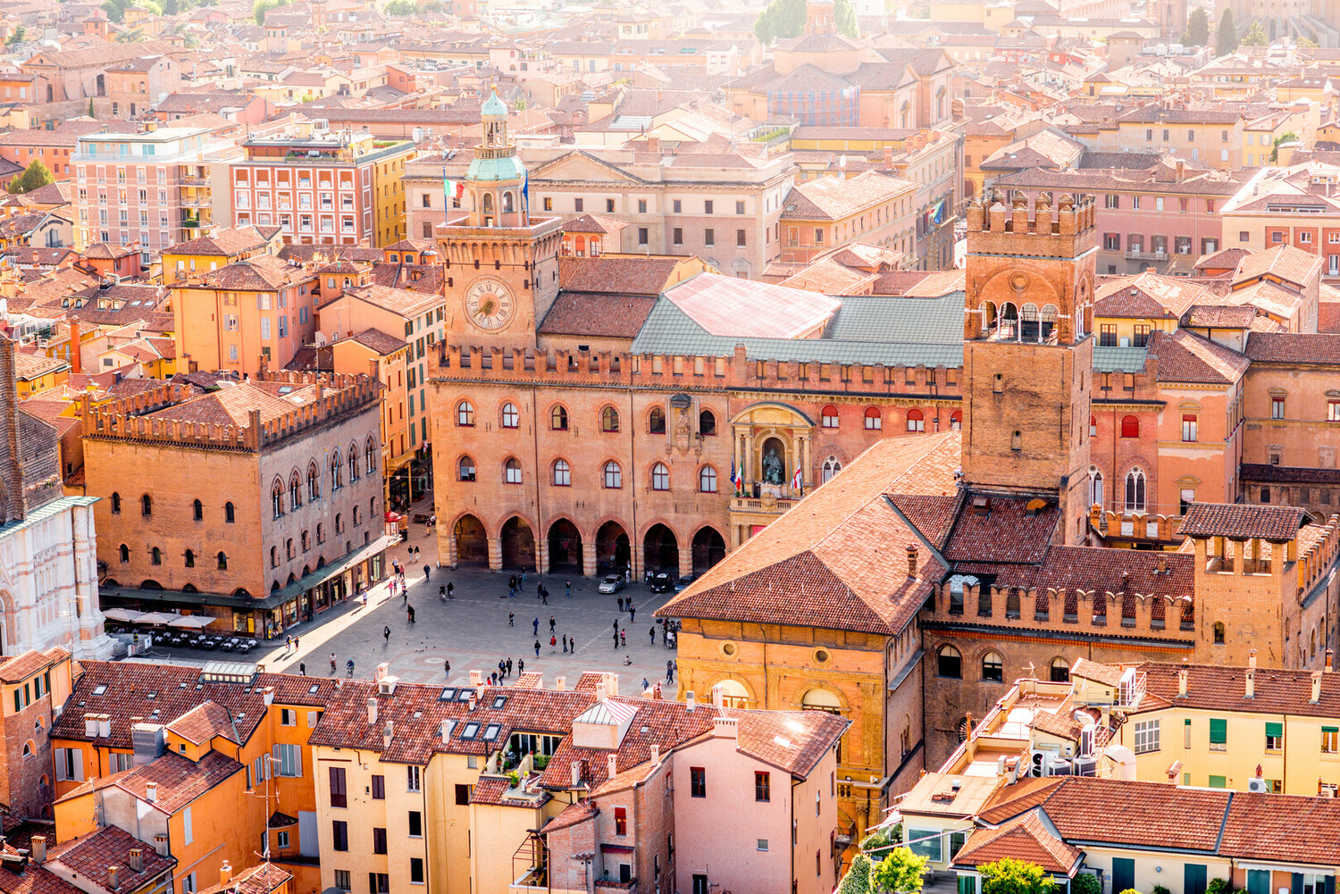 Day Trips from Bologna - The Best Day Trips from Bologna: Discover Italy One Day at a Time - 2025 - 1