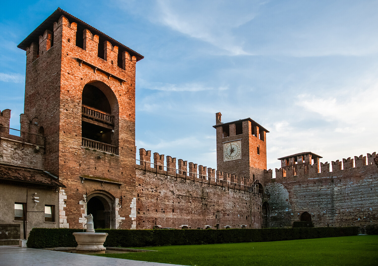 things to do in verona - Best things to do in Verona: Admire Juliet's balcony - 2025 - 11