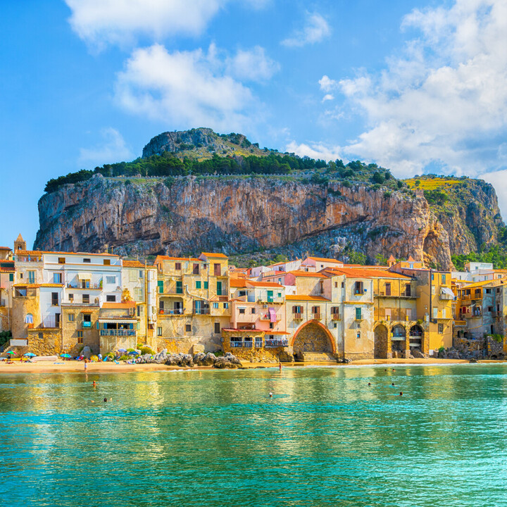 îles éoliennes - Visiter Cefalù : Là où la Sicile rencontre la mer et l’histoire - 2025 - 11