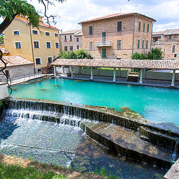 - Visiter Bevagna : Un village d’artisans et de vignobles italiens - 2025 - 45