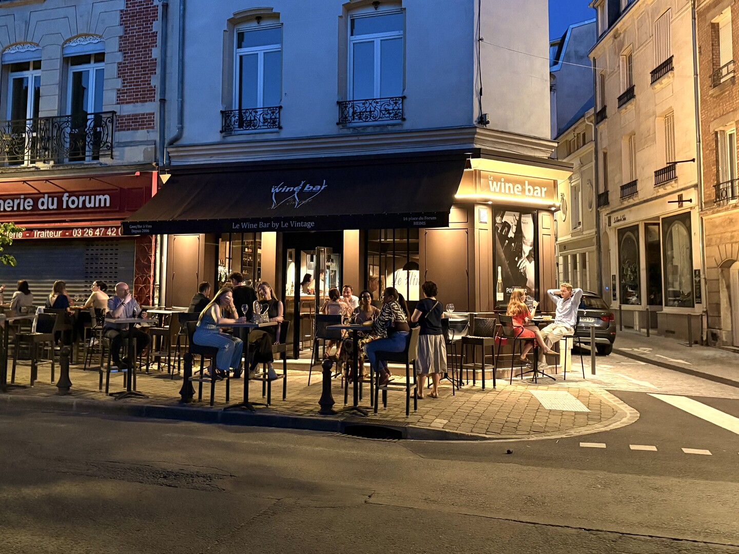 Bars à vin Reims: Sélection des meilleures adresses - 2026 - 4 - bars à vin reims bars à vin reims - Bars à vin Reims: Sélection des meilleures adresses - 2026 - 3