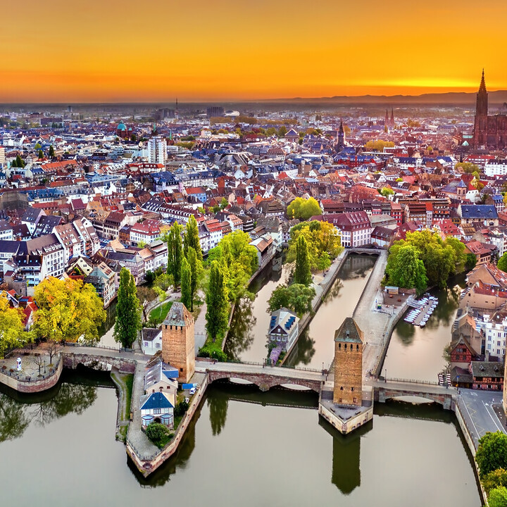 Visiter l'Alsace en 5 jours : Road Trip Inoubliable - 2026 - 14 - bar à vin dijon bar à vin dijon - Visiter l'Alsace en 5 jours : Road Trip Inoubliable - 2026 - 13