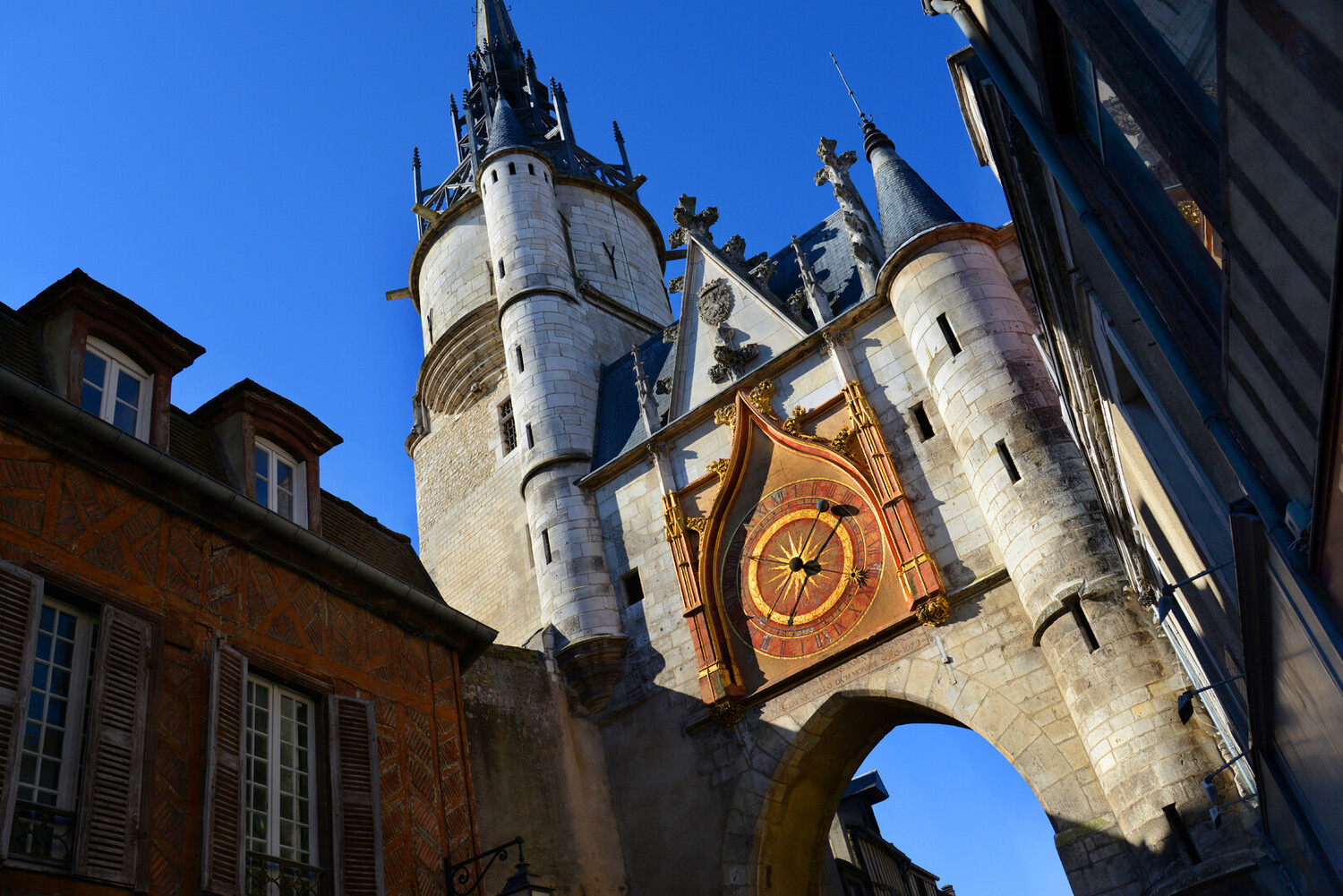 Les Meilleurs Bars à Vin Auxerre : Les immanquables - 2026 - 2 - bars à vin auxerre bars à vin auxerre - Les Meilleurs Bars à Vin Auxerre : Les immanquables - 2026 - 1