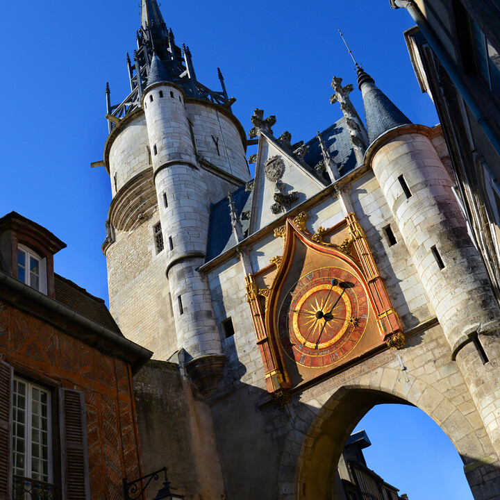 Les Meilleurs Bars à Vin Auxerre : Les immanquables - 2026 - 8 - visiter la champagne visiter la champagne - Les Meilleurs Bars à Vin Auxerre : Les immanquables - 2026 - 7