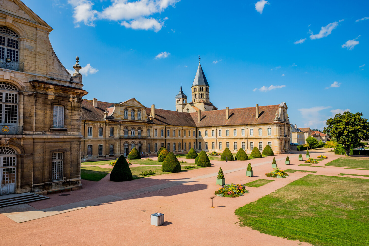 Que faire en Bourgogne ? Les 15 choses incontournables à voir - 2026 - 34 - que faire en bourgogne,où aller en bourgogne que faire en bourgogne,où aller en bourgogne - Que faire en Bourgogne ? Les 15 choses incontournables à voir - 2026 - 33