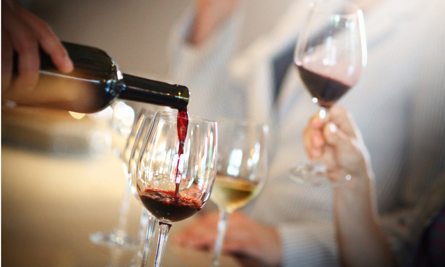 Comment conserver le vin à la maison : le guide complet pour protéger chaque bouteille - 2026 - 4 - conserver vin maison conserver vin maison - Comment conserver le vin à la maison : le guide complet pour protéger chaque bouteille - 2026 - 3