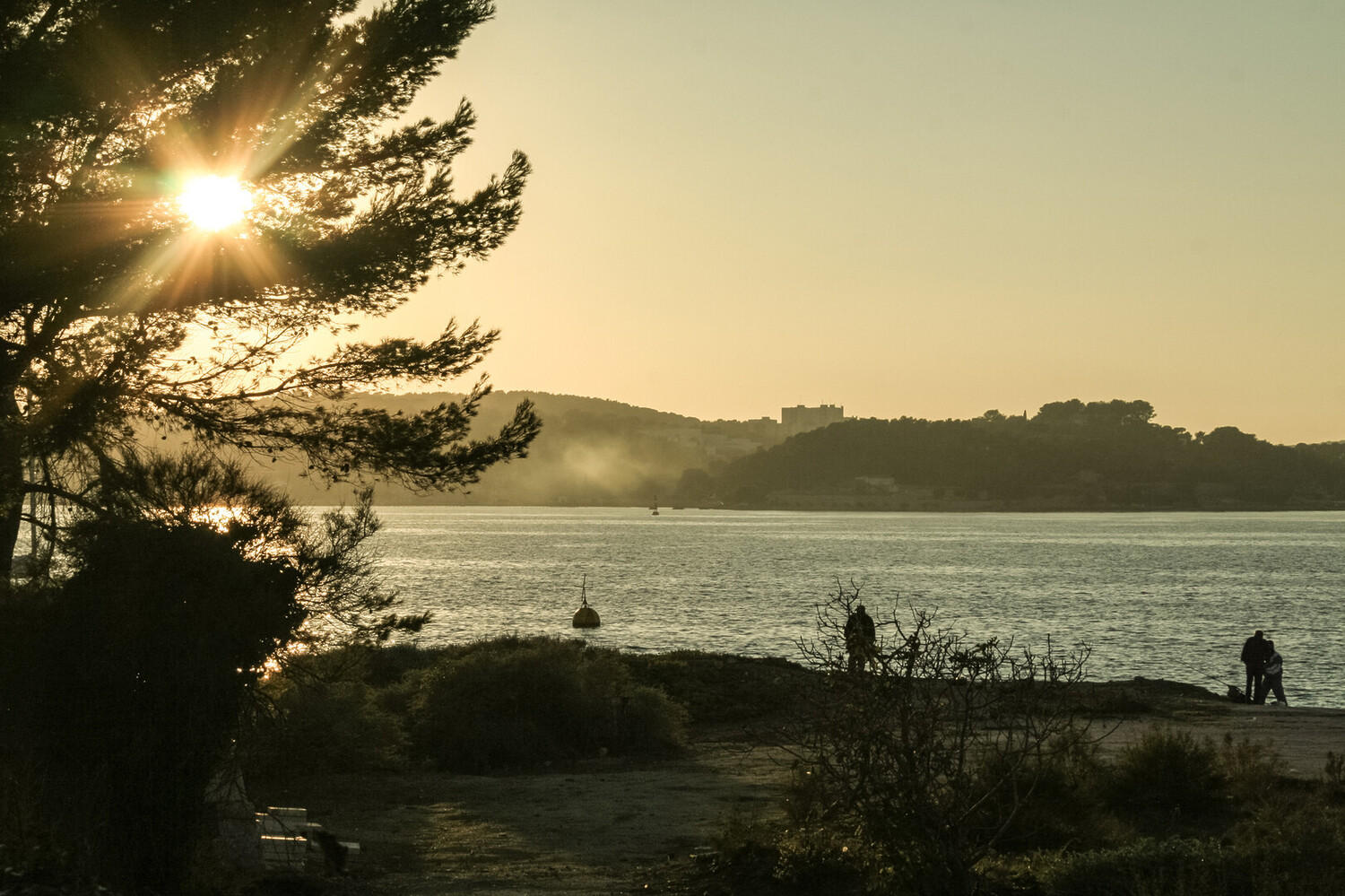 Visiter Toulon : sa rade, le musée national de la marine et sa rue des arts - 2026 - 10 - visiter toulon visiter toulon - Visiter Toulon : sa rade, le musée national de la marine et sa rue des arts - 2026 - 9