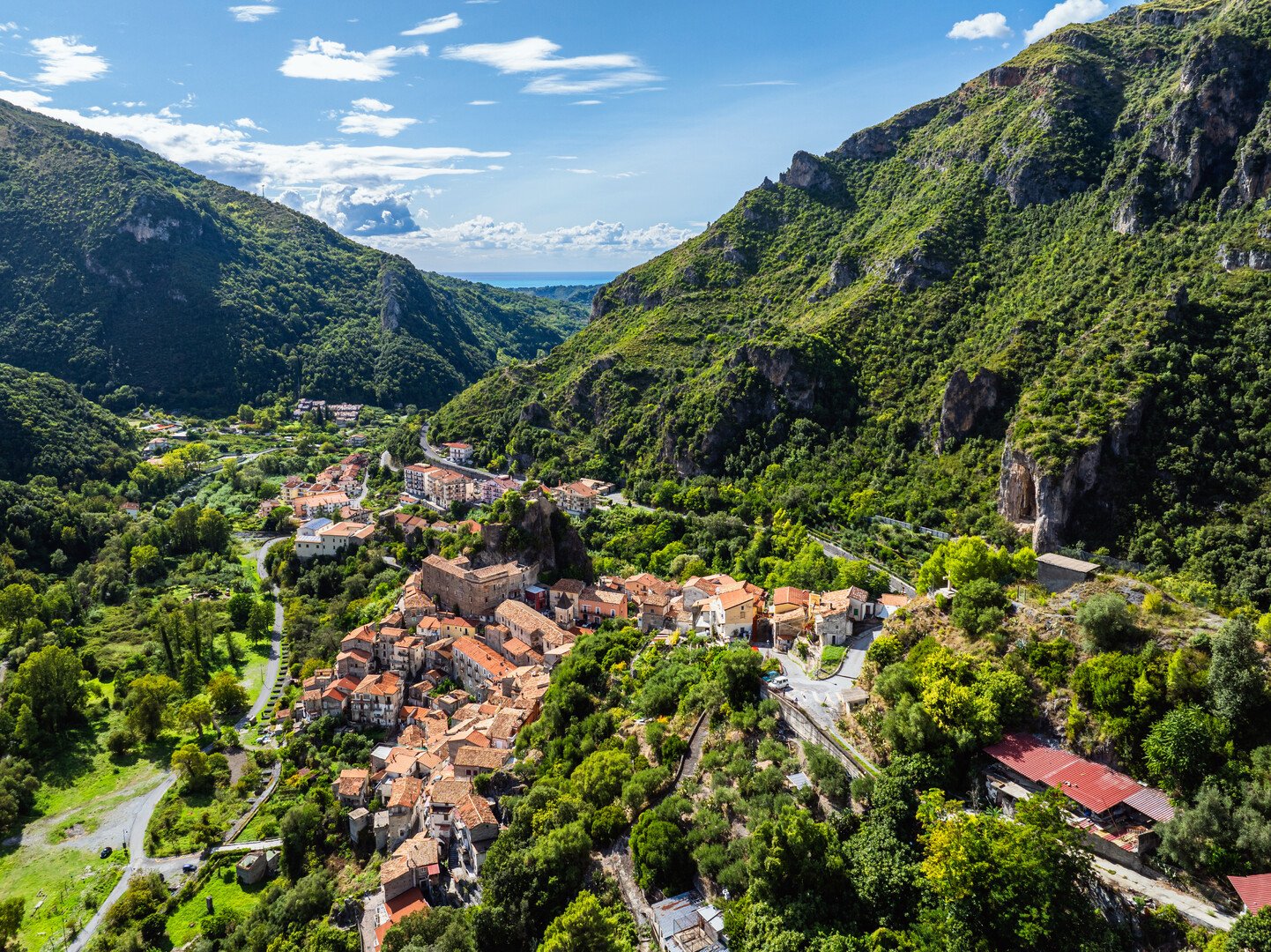 Visiter Diamante : La ville épicée aux fresques colorées - 2026 - 14 - diamante diamante - Visiter Diamante : La ville épicée aux fresques colorées - 2026 - 13