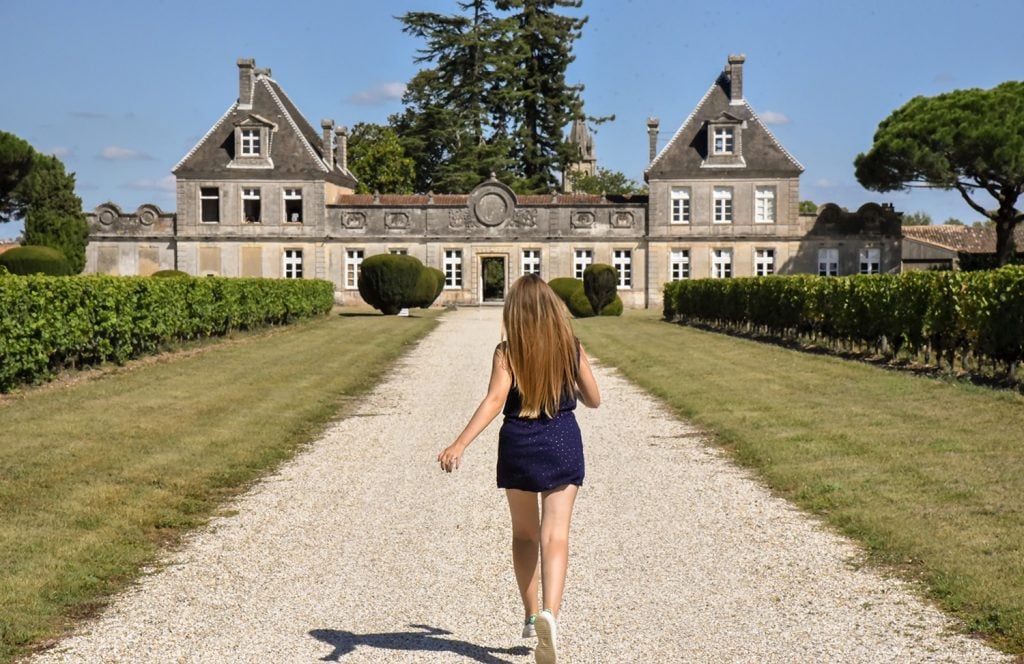 Sur la route des vins de France - 2026 - 3 - route des vins La route des vins de Bordeaux et ses châteaux majestueux