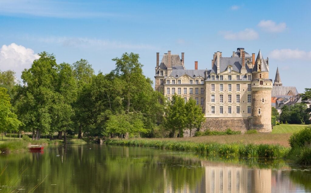 4 beautiful ways to explore Loire Valley from Paris - 2026 - 8 - loire valley from paris, loire valley tour from paris, tour of loire valley from paris Loire Valley from Paris - wine tours and more