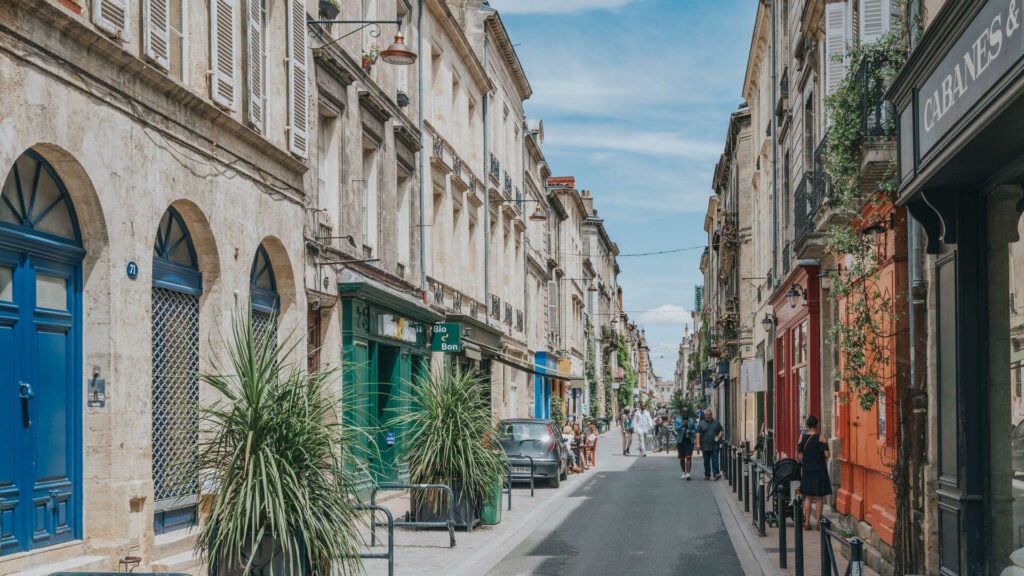 Que visiter à Bordeaux en 2 jours : Itinéraire pour découvrir la ville - 2026 - 13 - que visiter à bordeaux en 2 jours quartier des Chartrons