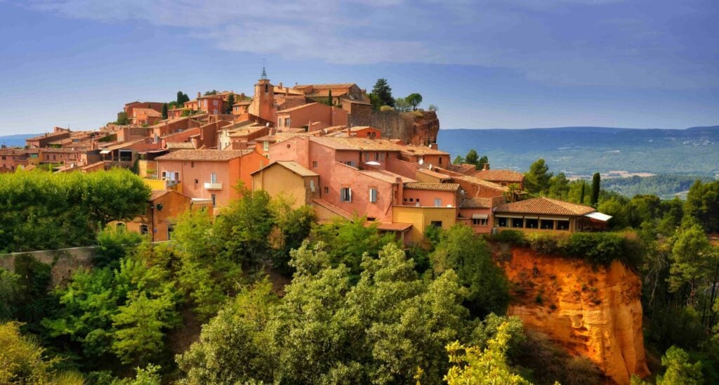 Top 15 des plus beaux villages du Luberon - 2026 - 6 - villages du luberon,villages luberon,luberon villages,plus beaux villages luberon Village de Roussillon