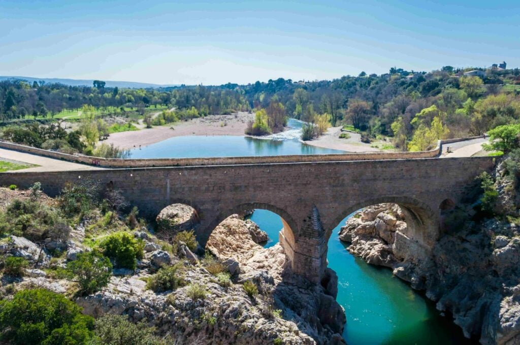 Que visiter dans l'Hérault ? Découvrez les sites touristiques incontournables - 2026 - 1 - que visiter dans l'hérault Le pont du Diable, Hérault