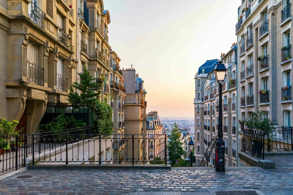 TOP 5 des bars à vins à Paris : notre sélection - 2026 - 1 - bars à vins paris Montmartre Paris