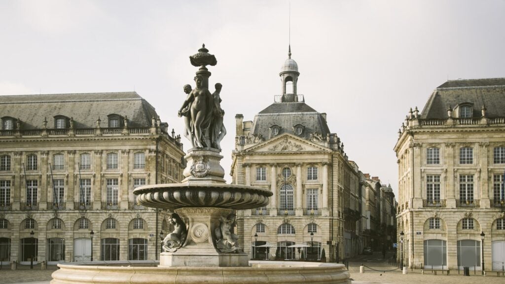 Que visiter autour de Bordeaux ? Châteaux et excursions incontournables - 2026 - 1 - que visiter autour de bordeaux Ville de Bordeaux