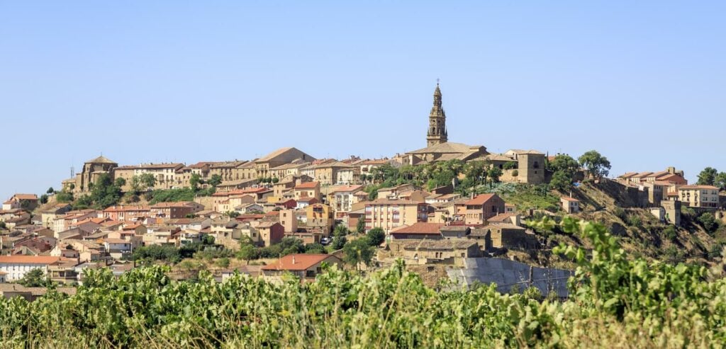 Découvrir la route des vins de la Rioja en Espagne - 2026 - 3 - rioja Briones village