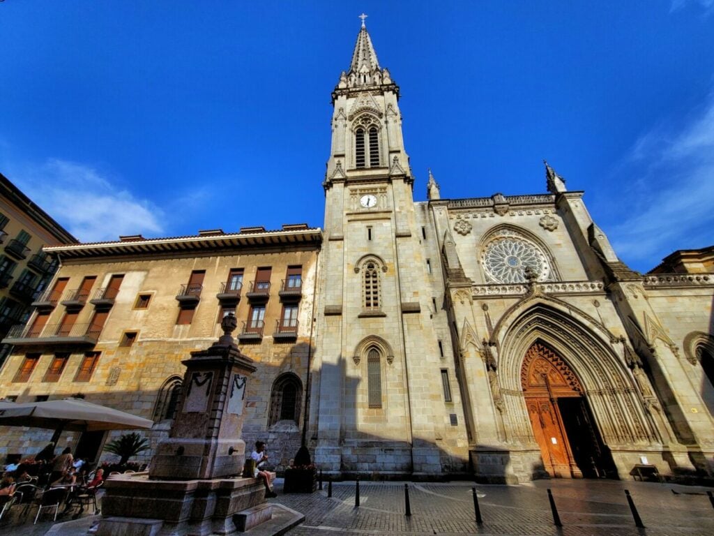 Visiter Bilbao : Que voir et que faire dans cette ville ? - 2026 - 3 - bilbao La cathédrale Santiago de Bilbao
