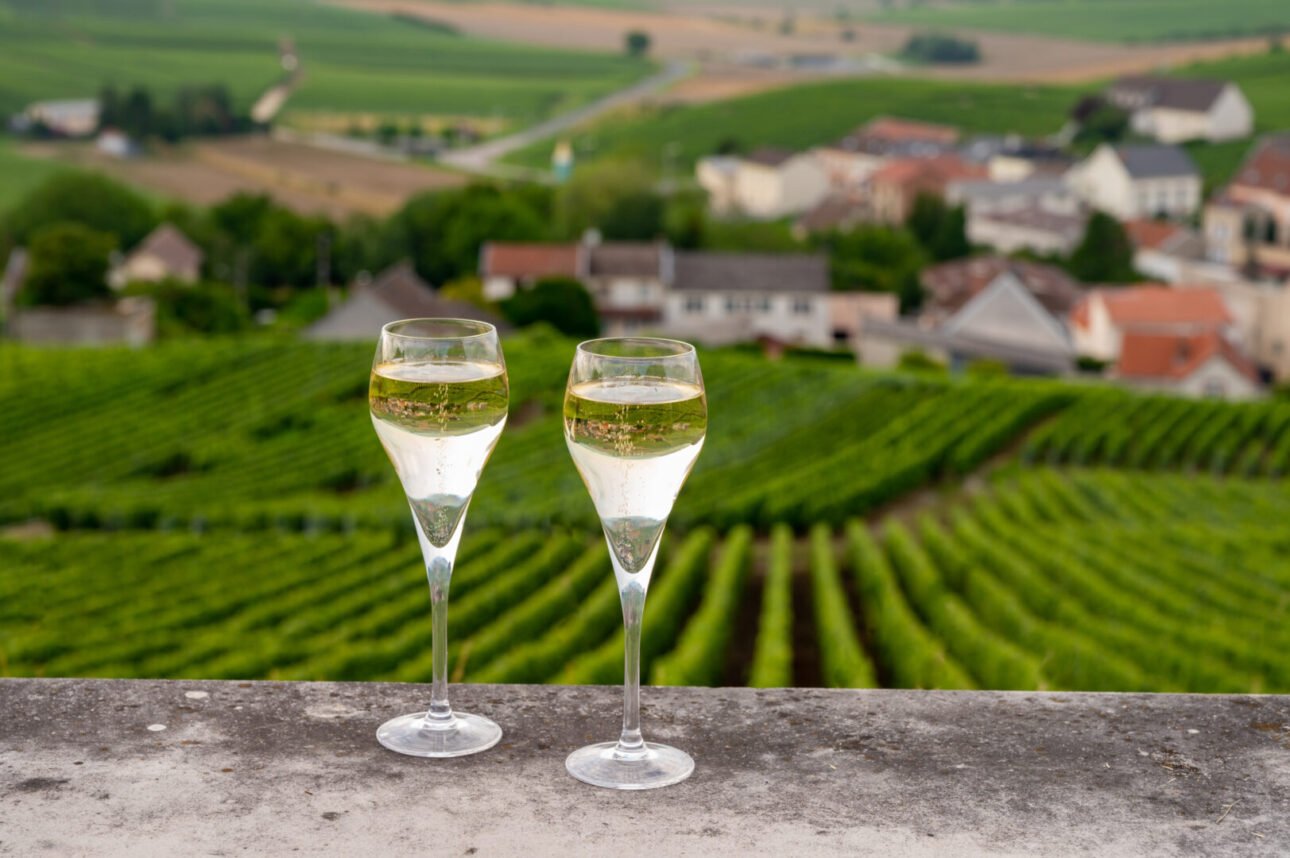 Top 5 Maisons & Caves de Champagne à Epernay - 2026 - 2 - Champagne à Epernay Champagne à Epernay - Top 5 Maisons & Caves de Champagne à Epernay - 2026 - 1