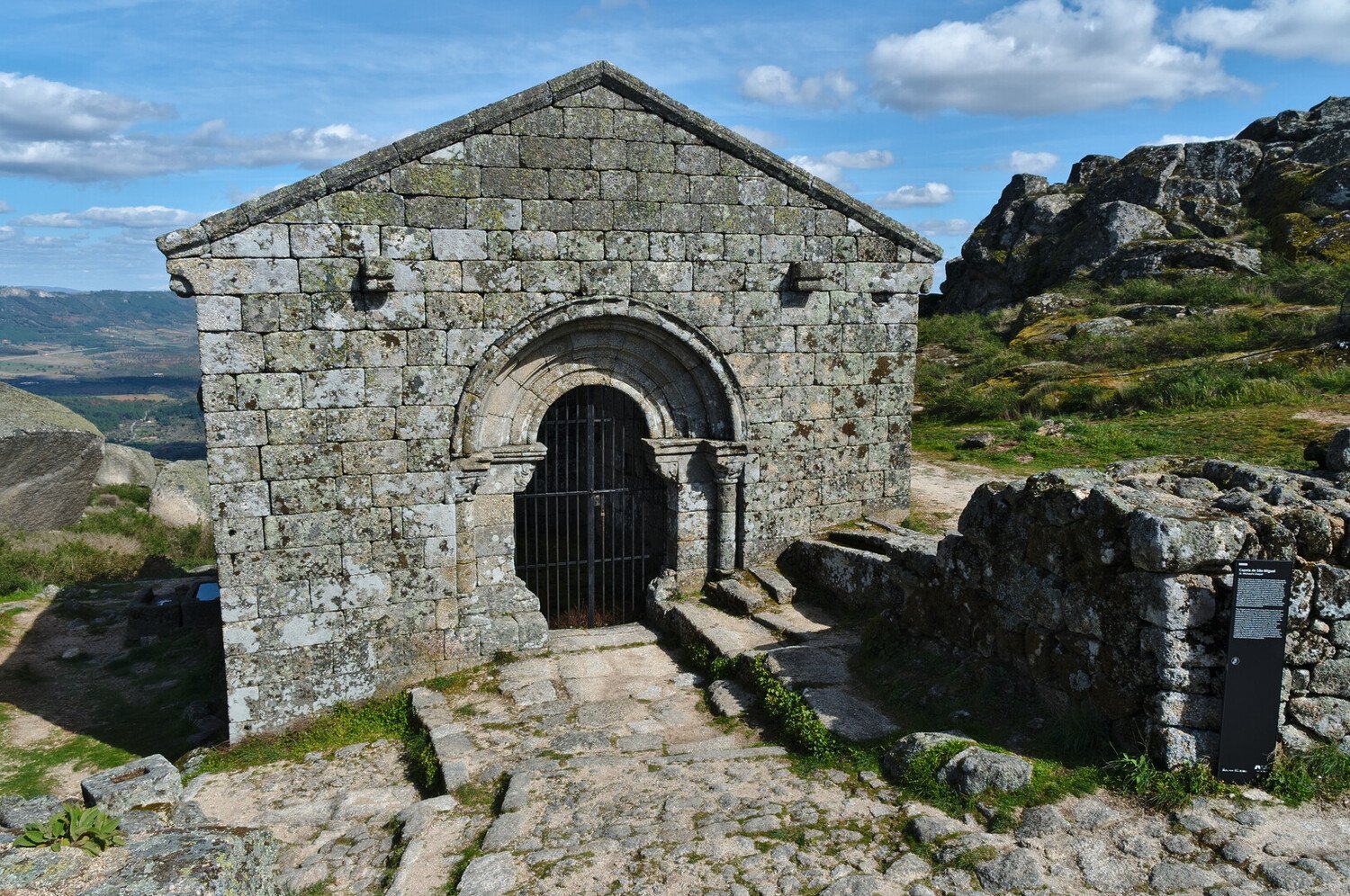 Visit Monsanto Portugal: A Timeless Village to Explore - 2026 - 10 - monsanto monsanto - Visit Monsanto Portugal: A Timeless Village to Explore - 2026 - 9
