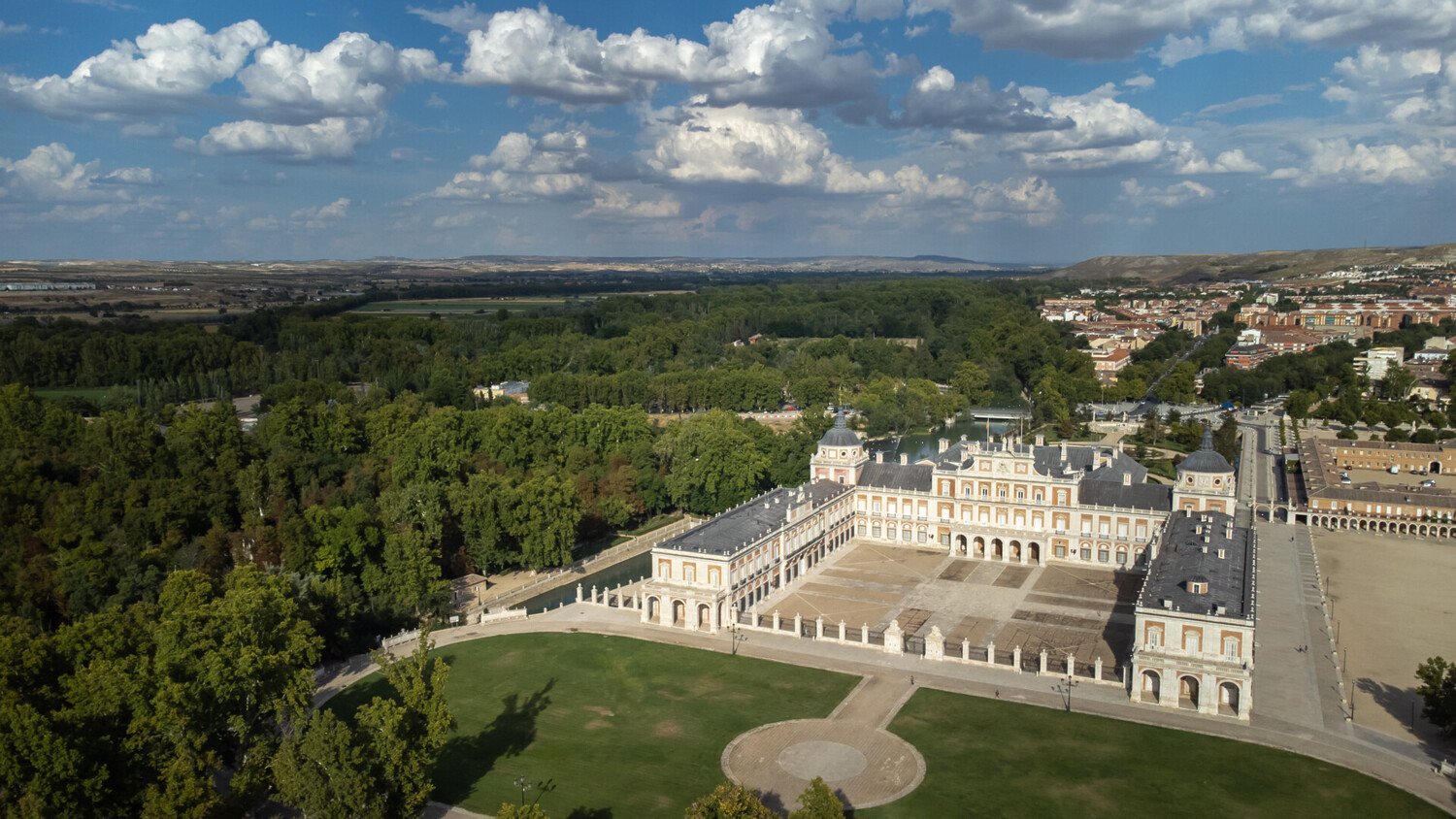 Top Things to Do in Aranjuez: History in Full Bloom - 2026 - 2 - Things to Do in Aranjuez Things to Do in Aranjuez - Top Things to Do in Aranjuez: History in Full Bloom - 2026 - 1