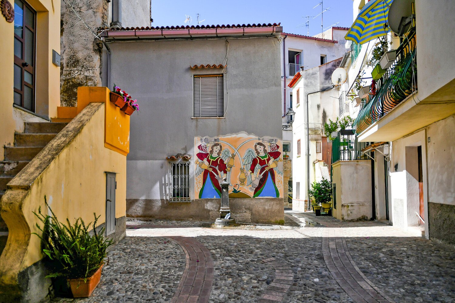 Visiter Diamante : La ville épicée aux fresques colorées - 2026 - 4 - diamante diamante - Visiter Diamante : La ville épicée aux fresques colorées - 2026 - 3