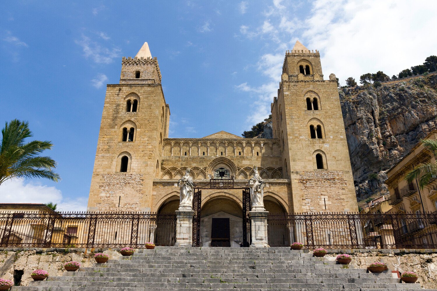 Visit Cefalù Sicily: Top Things to Do in this Picturesque Town - 2026 - 4 - Visit Cefalù Visit Cefalù - Visit Cefalù Sicily: Top Things to Do in this Picturesque Town - 2026 - 3