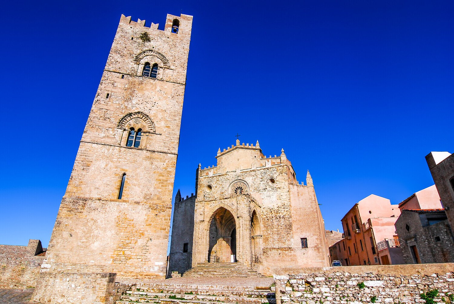 Visiter Erice : Village médiéval perché sur les hauteurs de Sicile - 2026 - 8 - erice erice - Visiter Erice : Village médiéval perché sur les hauteurs de Sicile - 2026 - 7