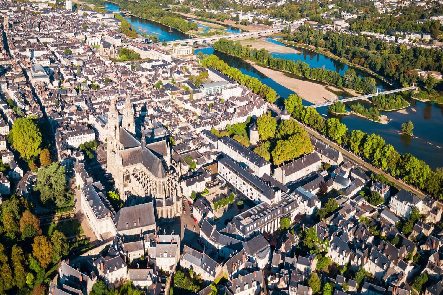 Top things to do in Saumur: Uncover the historic town on a one-day trip - 2026 - 21 - things to do in saumur things to do in saumur - Top things to do in Saumur: Uncover the historic town on a one-day trip - 2026 - 20