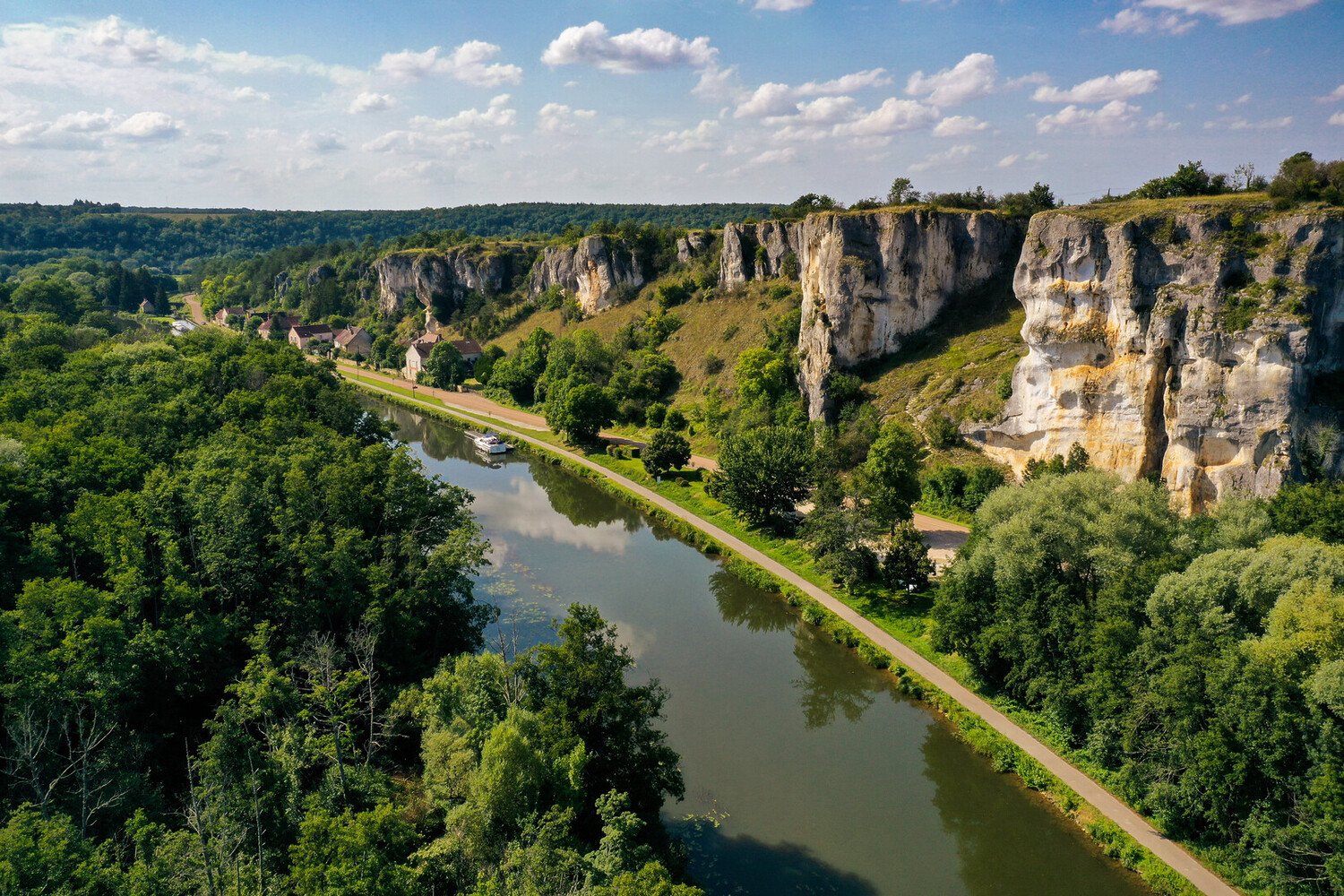 Visiter Auxerre : un week-end au bord de l'Yonne - 2026 - 23 - visiter auxerre, que faire a auxerre visiter auxerre, que faire a auxerre - Visiter Auxerre : un week-end au bord de l'Yonne - 2026 - 22