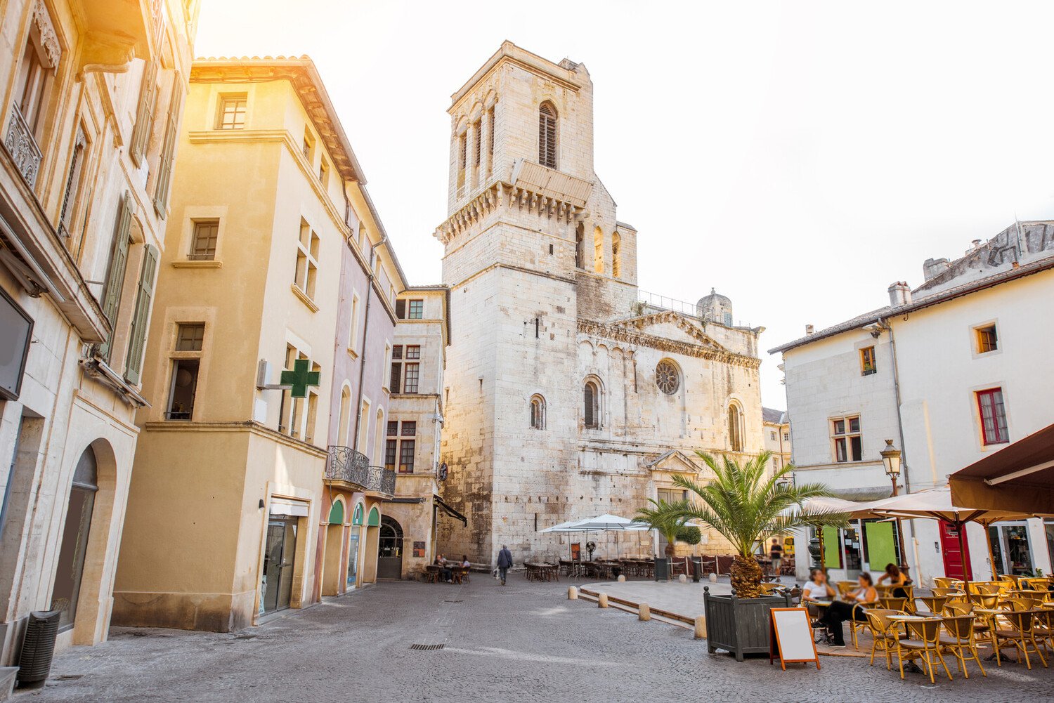 Visiter Nîmes : les incontournables à faire dans la ville des arènes - 2026 - 12 - visiter nimes visiter nimes - Visiter Nîmes : les incontournables à faire dans la ville des arènes - 2026 - 11