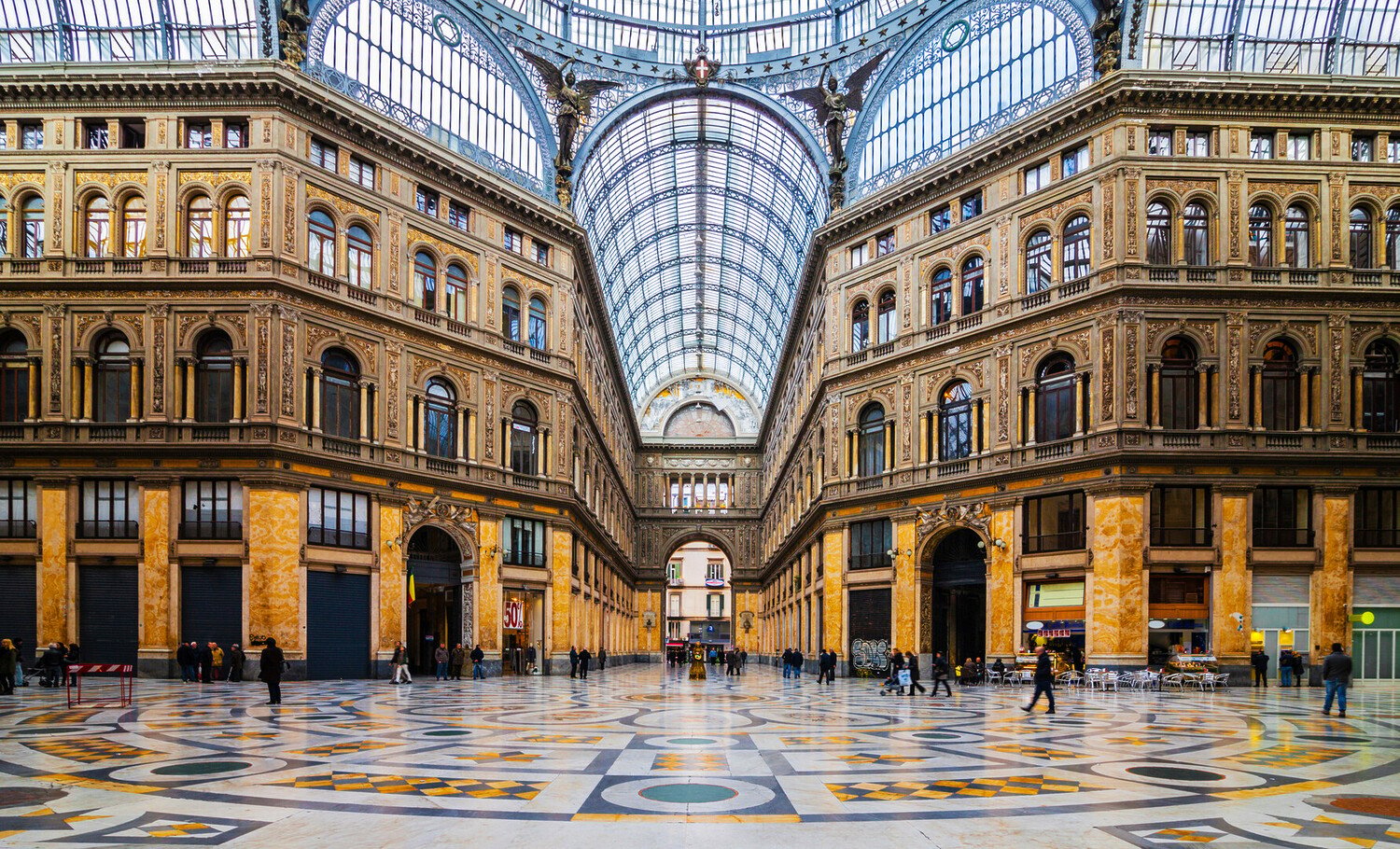 Cosa vedere a Napoli: attrazioni e attività imperdibili - 2026 - 4 - cosa vedere a napoli,cosa fare a napoli,visitare napoli cosa vedere a napoli,cosa fare a napoli,visitare napoli - Cosa vedere a Napoli: attrazioni e attività imperdibili - 2026 - 3