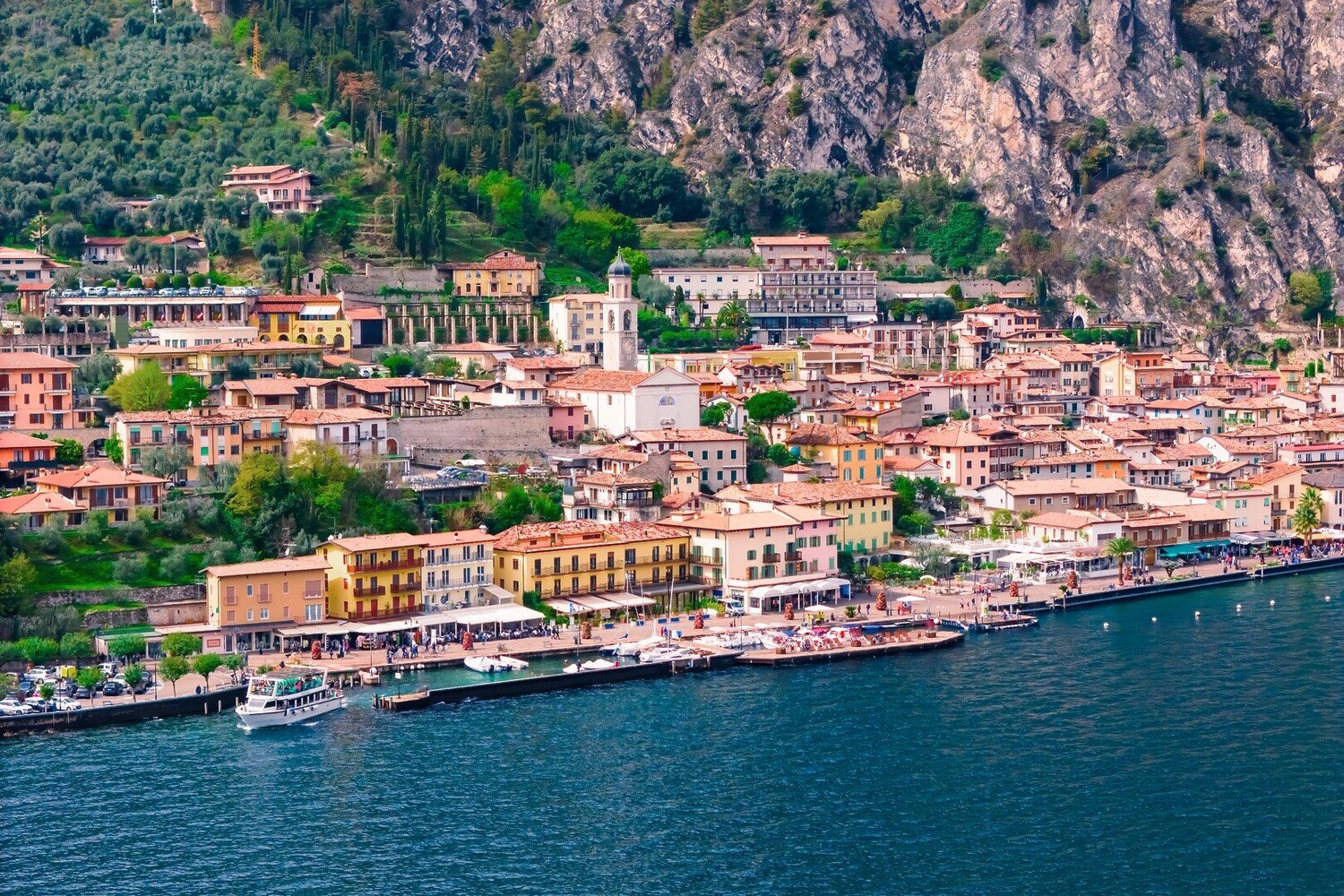 Cosa vedere sul Lago di Garda: Guida al weekend perfetto - 2026 - 9 - cosa vedere sul lago di garda,cosa fare al lago di garda,visitare il lago di garda cosa vedere sul lago di garda,cosa fare al lago di garda,visitare il lago di garda - Cosa vedere sul Lago di Garda: Guida al weekend perfetto - 2026 - 8