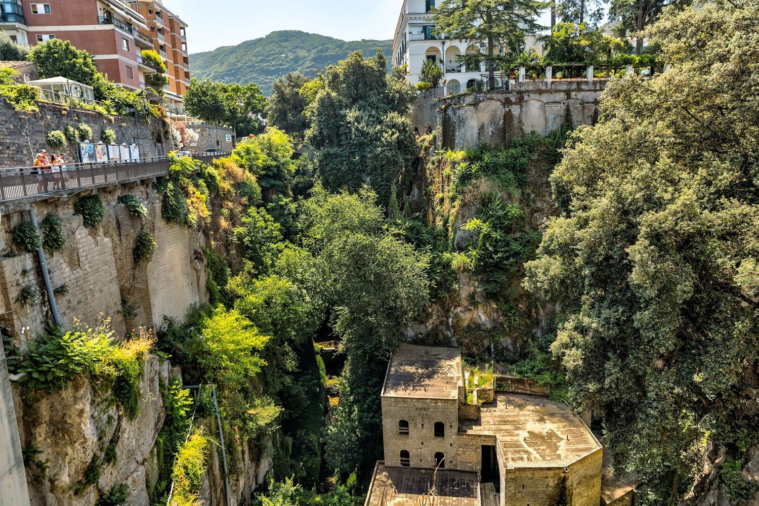 Cosa vedere a Sorrento: Luoghi da Non Perdere - 2026 - 4 - cosa vedere a sorrento,cosa fare a sorrento,visitare sorrento cosa vedere a sorrento,cosa fare a sorrento,visitare sorrento - Cosa vedere a Sorrento: Luoghi da Non Perdere - 2026 - 3