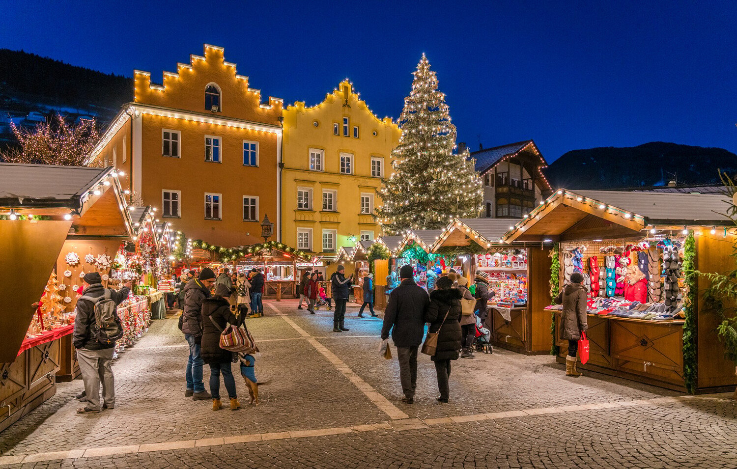 Mercatini di Natale Trentino: la Magia delle Feste - 2026 - 10 - mercatini di natale trentino,mercatini di natale bolzano,mercatini di natale trento mercatini di natale trentino,mercatini di natale bolzano,mercatini di natale trento - Mercatini di Natale Trentino: la Magia delle Feste - 2026 - 9