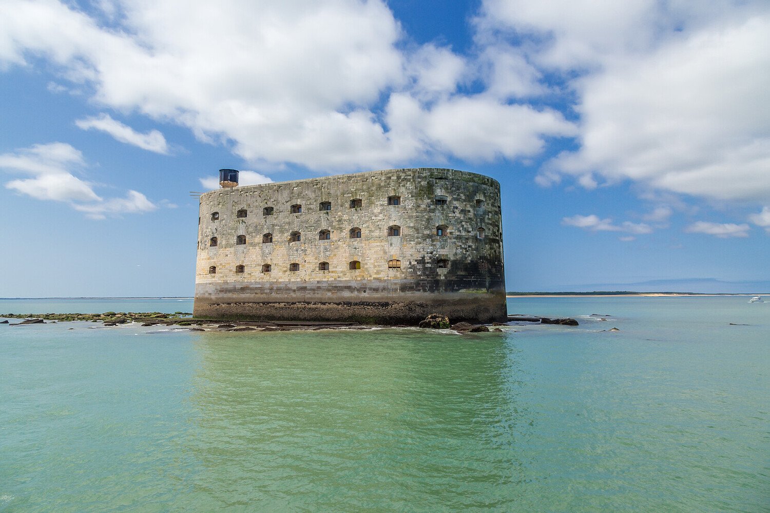 Que faire en Charente Maritime : Fort Boyard, huîtres et sites touristiques - 2026 - 10 - que faire en charente maritime que faire en charente maritime - Que faire en Charente Maritime : Fort Boyard, huîtres et sites touristiques - 2026 - 9