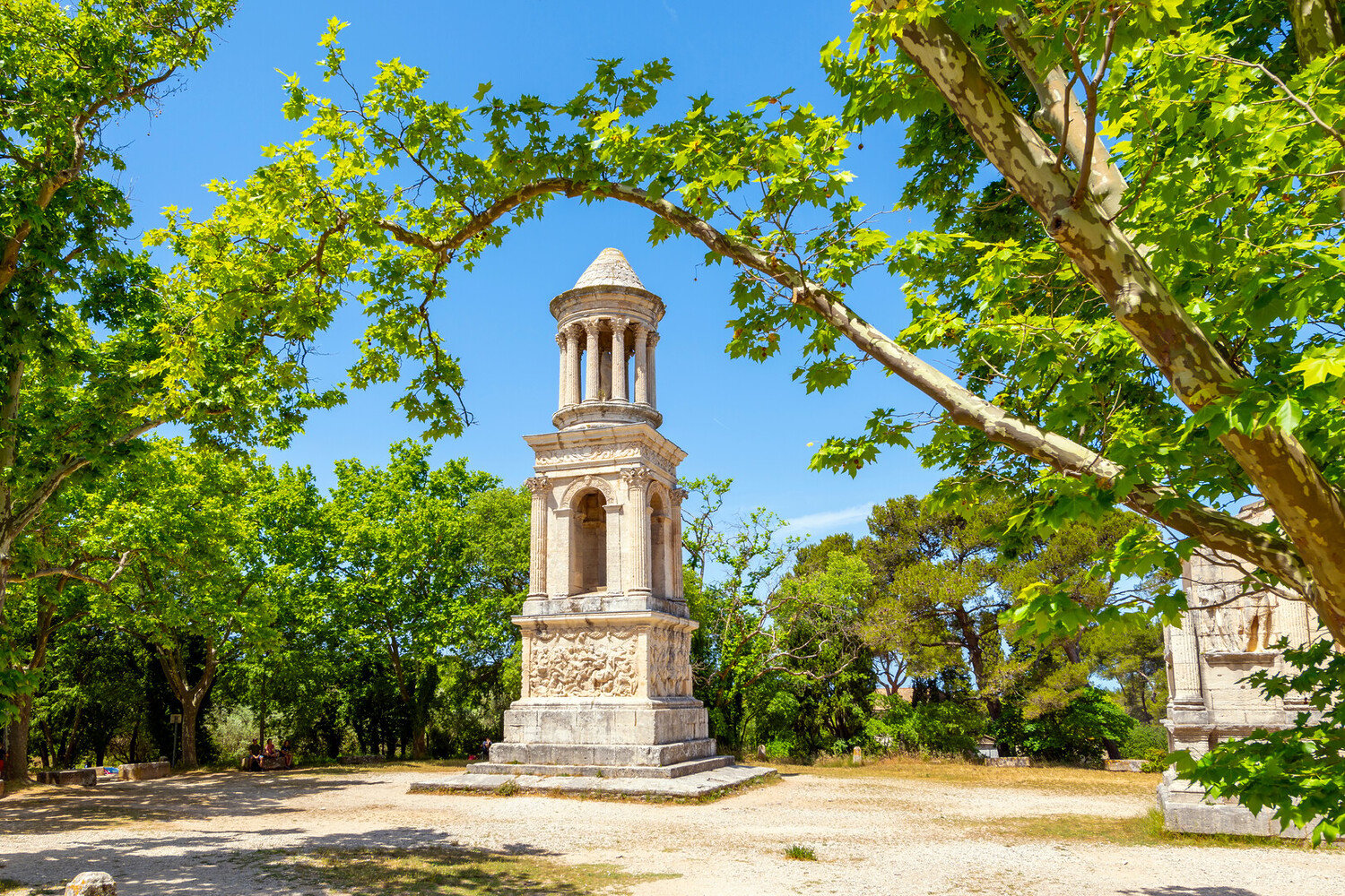 Saint-Rémy-de-Provence : Découvrez la capitale des Alpilles - 2026 - 8 - visiter saint-remy-de-provence visiter saint-remy-de-provence - Saint-Rémy-de-Provence : Découvrez la capitale des Alpilles - 2026 - 7