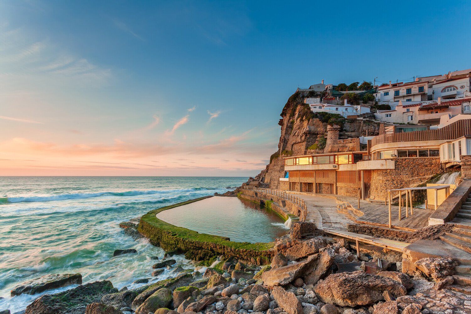 Azenhas do Mar, un village accroché à la falaise, face à l’Atlantique - 2026 - 9 - Azenhas do Mar Azenhas do Mar - Azenhas do Mar, un village accroché à la falaise, face à l’Atlantique - 2026 - 8