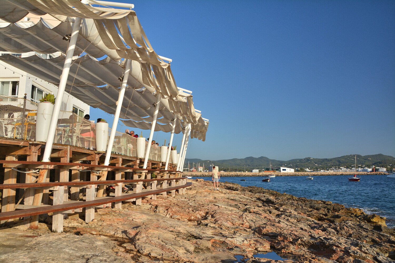 Que faire à Ibiza ? Soirées endiablées et sites inévitables - 2026 - 5 - Ibiza Café del Mar